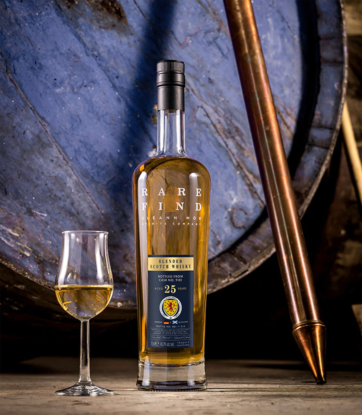 Scottish National Team 25 Year Old Blended Scotch (Euros) — product beauty view