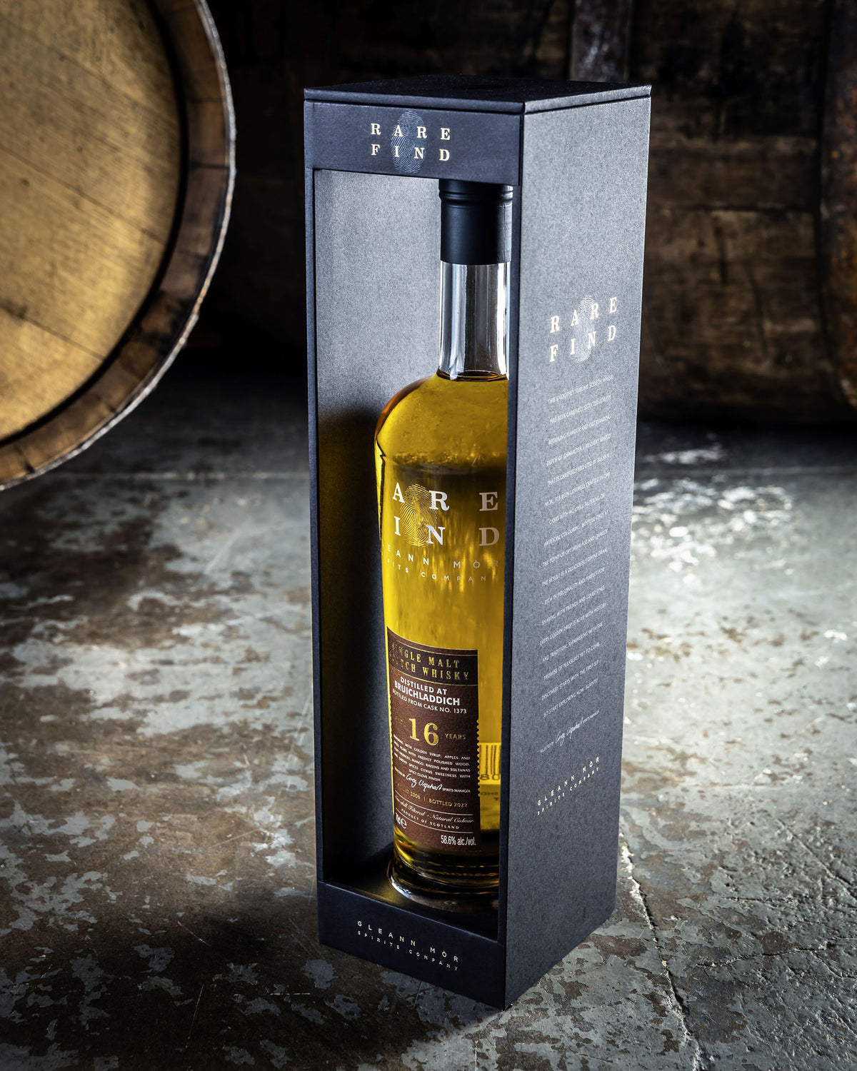 Bruichladdich 16 Year Old — product beauty view
