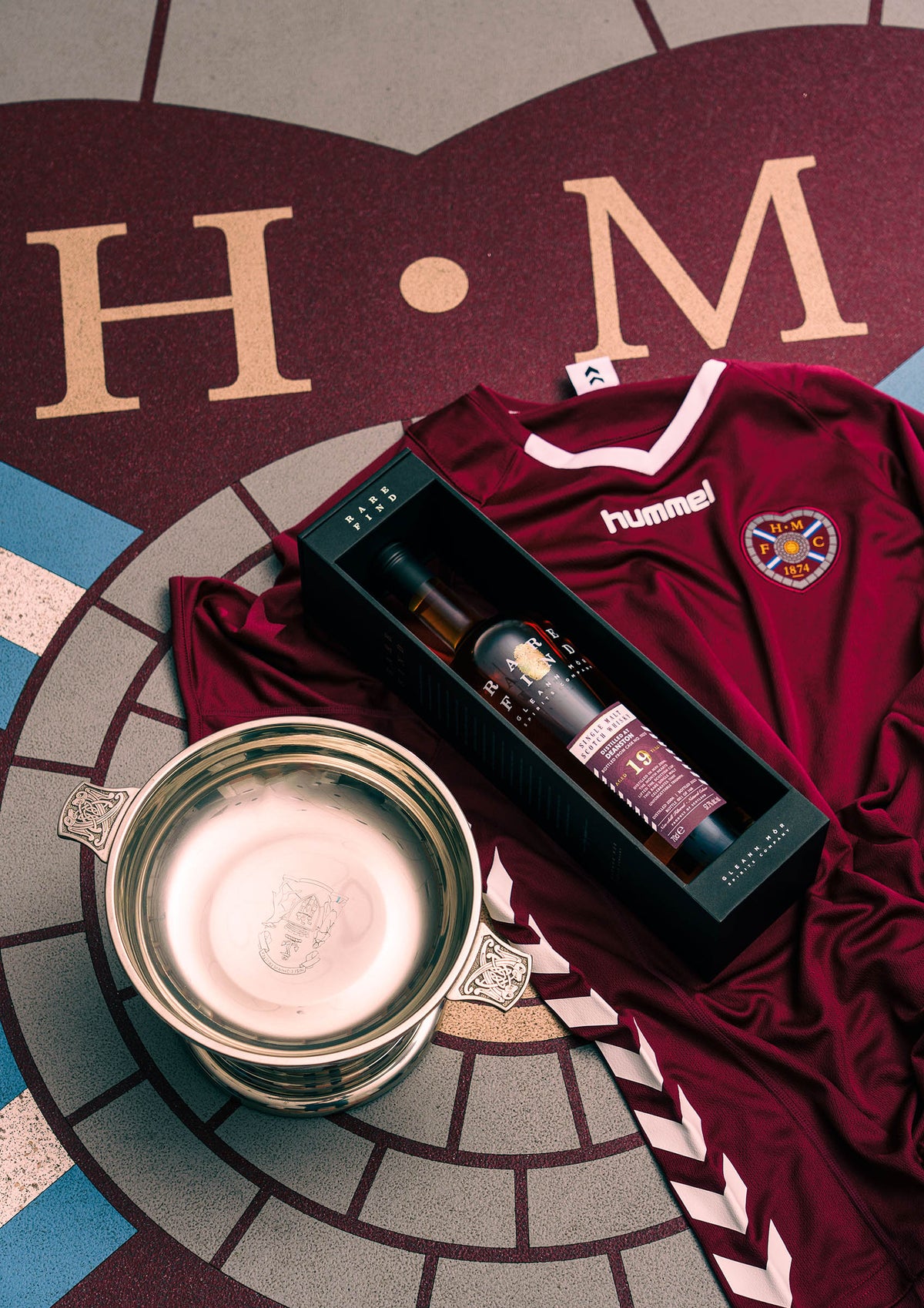 Deanston 19 Year Old HMFC — product beauty view